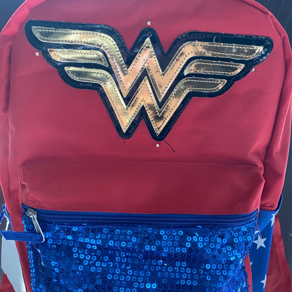Wonder Woman backpack 🎒 - Picture 2 of 8